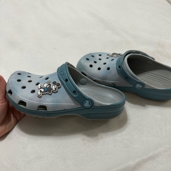 Disney crocs - Picture 3 of 3
